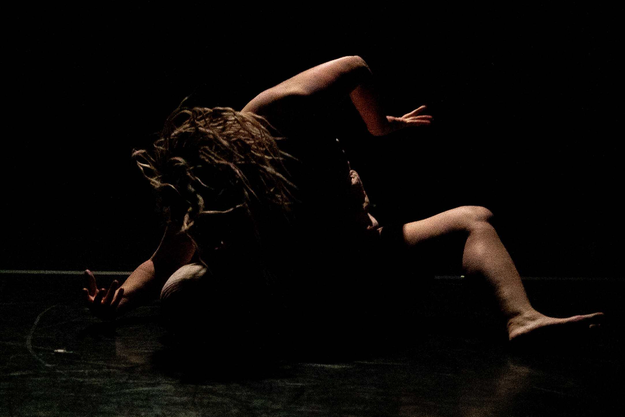 Minja Mertanen is a Helsinki based dancer and a live artist. She has graduated as a dance teacher, dance- and movement therapist, a yoga instructor and Somatic Movement Therapist. She has been working with Butoh over 20 years performing and teaching in 20
